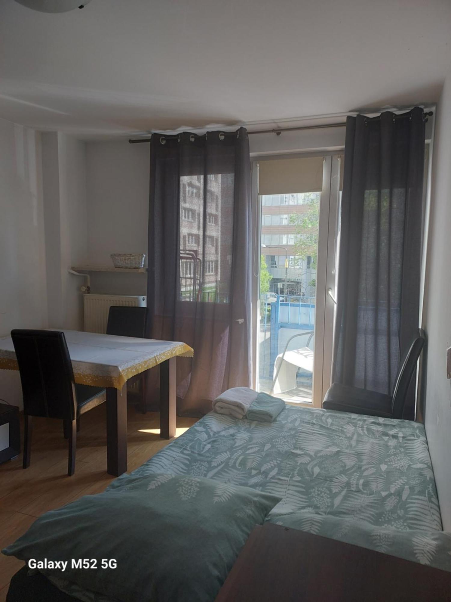 Roland 2 Centrum Warszawy Panska 5 Warschau