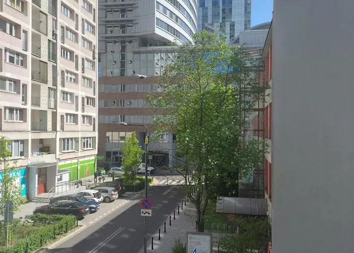 2-Кімнатна Квартира Варшава Центр